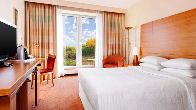 Sheraton Düsseldorf Airport Hotel